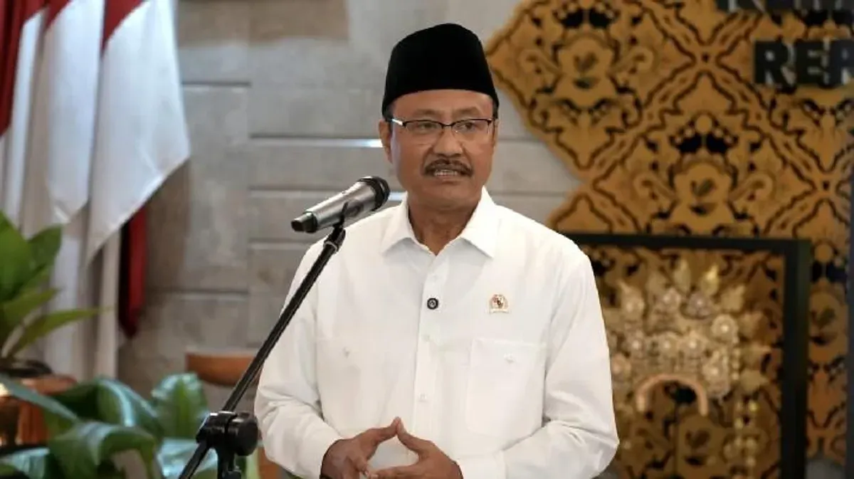 Menteri Sosial Saifullah Yusuf (Gus Ipul) menghimbau terkait aturan penggalangan dana untuk korban bencana. Ia menekankan pentingnya izin dan laporan penggunaan dana demi transparansi publik. (Sumber: Pinterest)