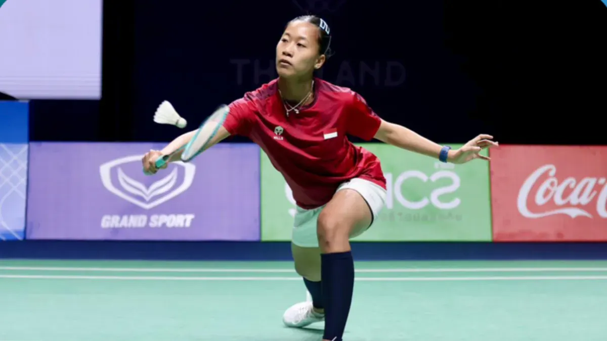 Potret Putri Kusuma Wardana saat berlaga di SEA Games 2025. (Sumber: X/INABadminton)