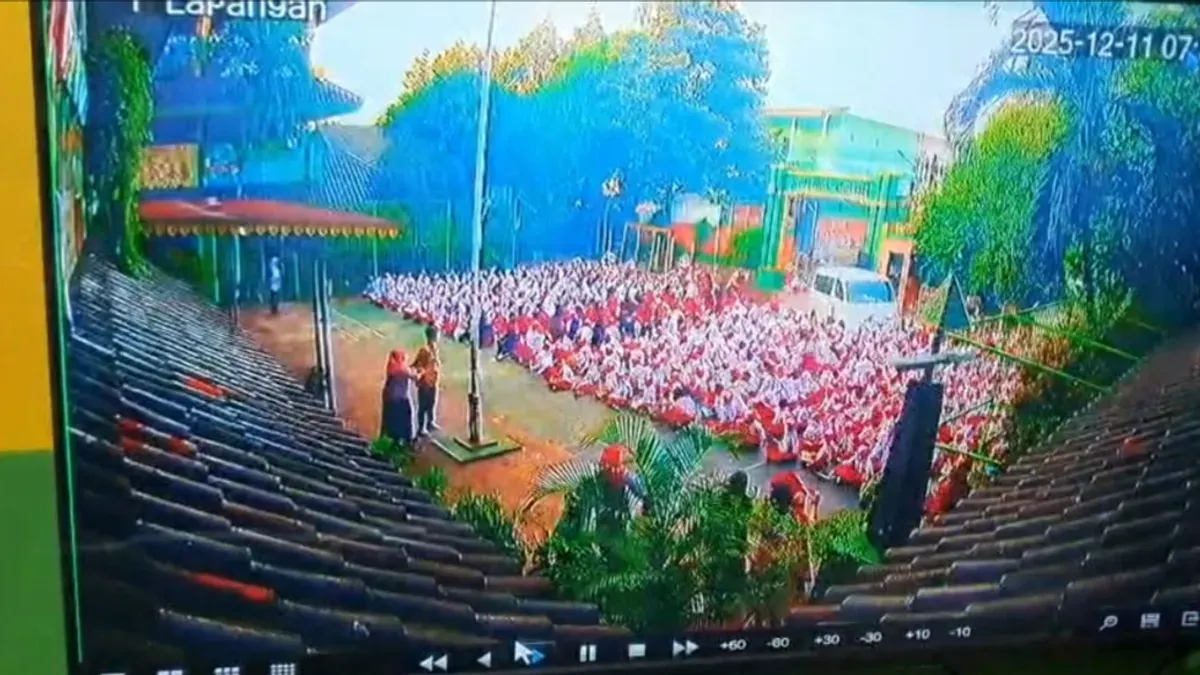 20 siswa jadi korban mobil MBG tabrak SDN Kalibaru 01, Cilincing, Jakut. (Sumber: Istimewa/Tangkapan Layar)