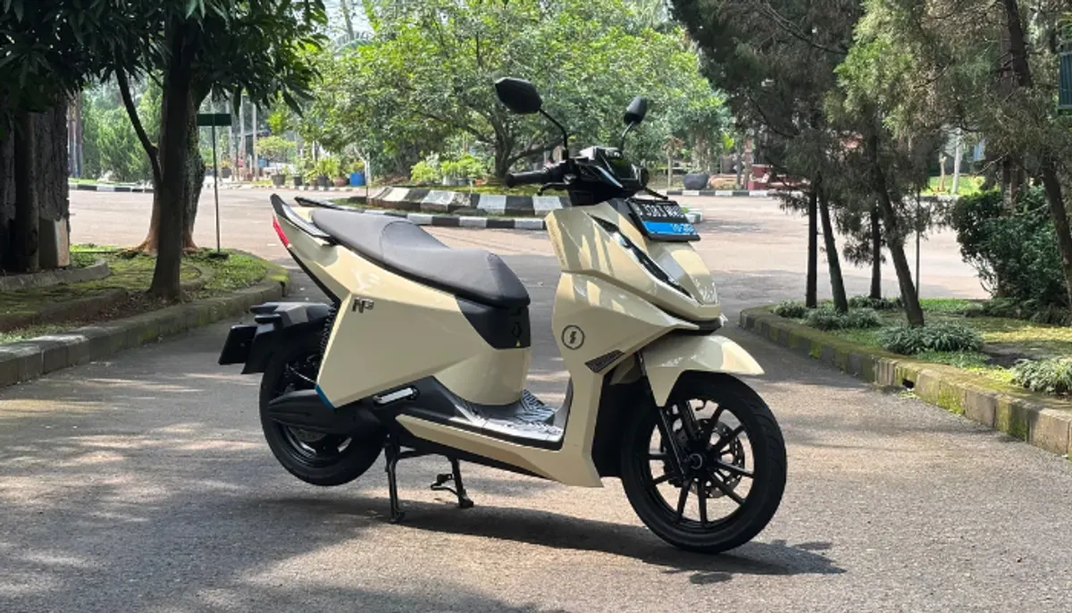 Review Alva N3, motor listrik futuristik dengan jarak tempuh hingga 140 Km. (Sumber: Poskota/Aldi Harlanda Irawan)