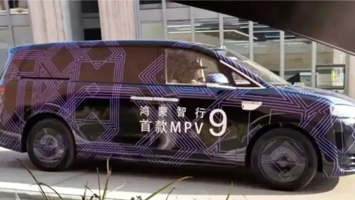 Chery menyiapkan MPV listrik Luxeed V9 hasil kolaborasi dengan Huawei. (Sumber: CnEVPost)