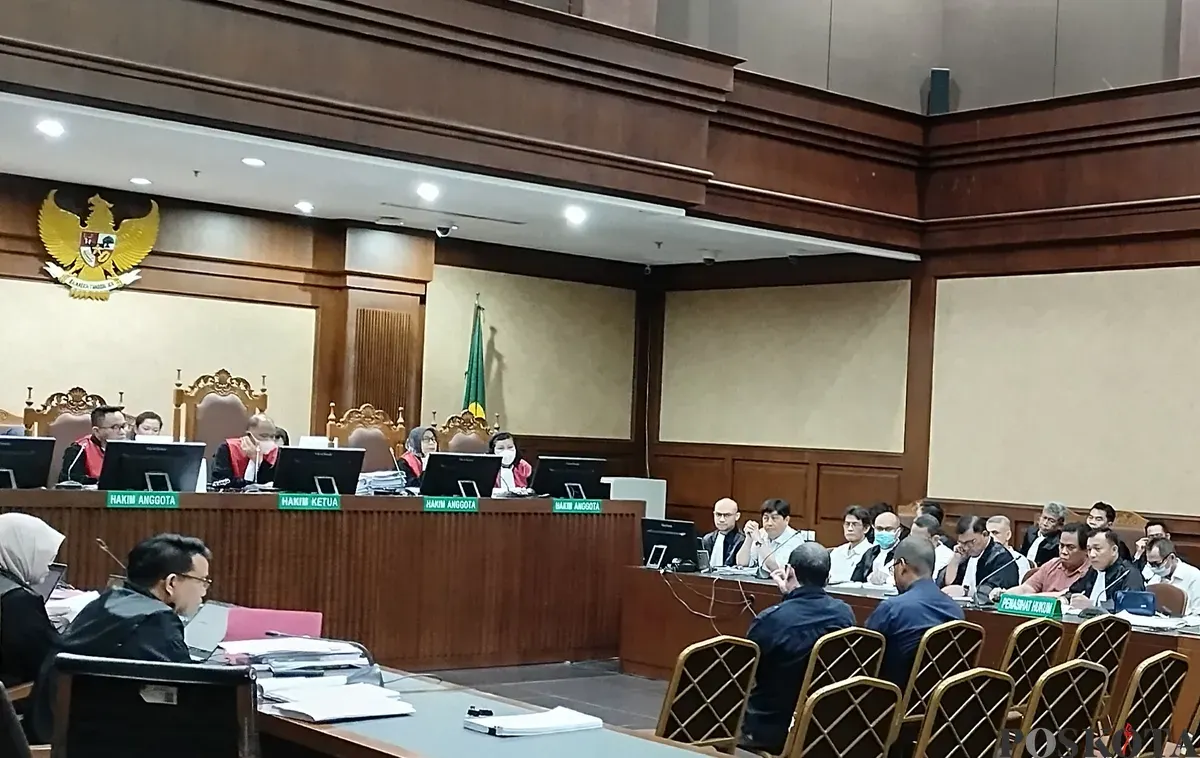 Dua saksi auditor internal PT Telkom Indonesia dihadirkan di sidang Pengadilan Tipikor Jakarta Pusat terkait dugaan korupsi Rp 464,9 miliar di PT Telkom Indonesia. (Sumber: Poskota/Ramot Sormin)