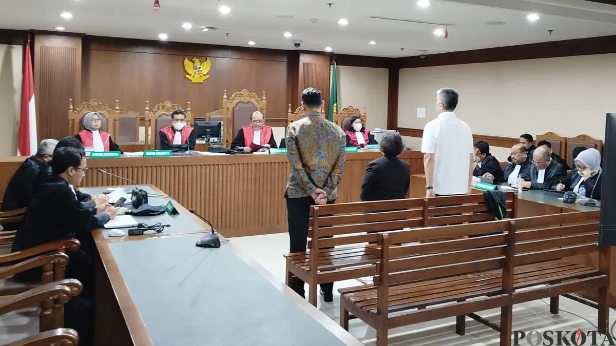 Tiga bos PT Petro Energy mendengar hukuman dari hakim Pengadilan Tipikor Jakarta Pusat, Selasa, 16 Desember 2025. (Sumber: Poskota/Ramot Sormin)