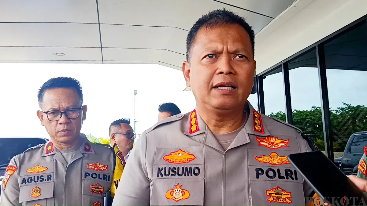 Kapolres Metro Bekasi Kota, Kusumo Wahyu Bintoro akan menerjunkan ribuan personel gabungan dalam menjaga keamanan dan kondusifitas di wilayah Kota Bekasi pada perayaan Nataru. (Sumber: Poskota/Nurpini Aulia Rapika.)