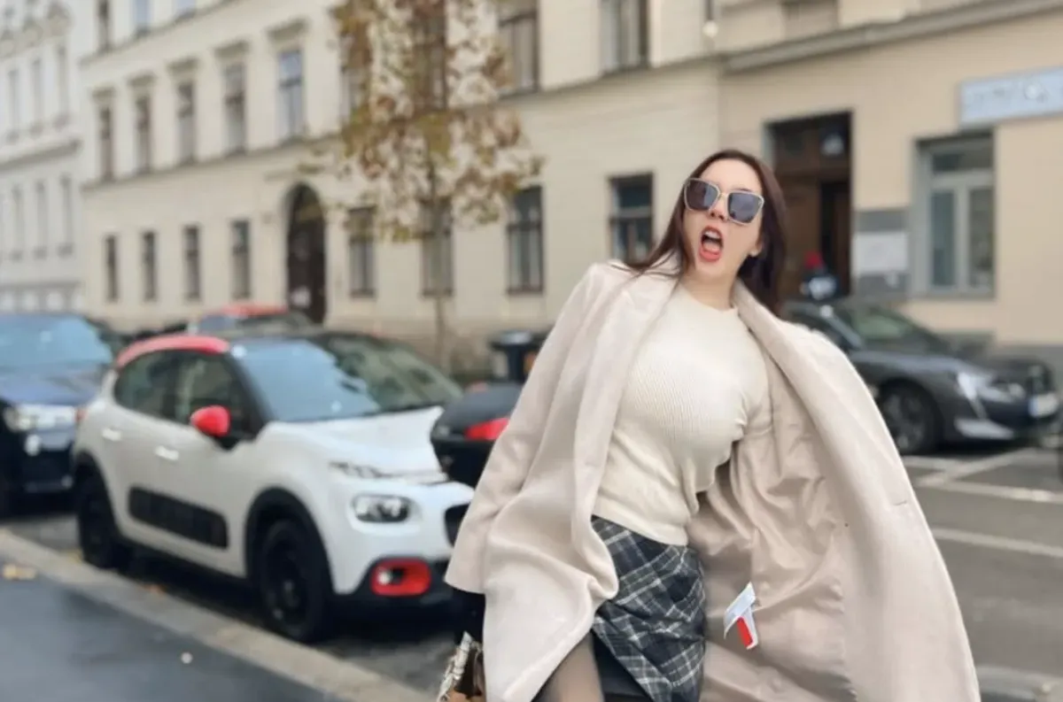 Usai Isu Perselingkuhan Ridwan Kamil, Aura Kasih Pilih Tutup Komentar di Media Sosial (Sumber: Instagram/@aurakasih)