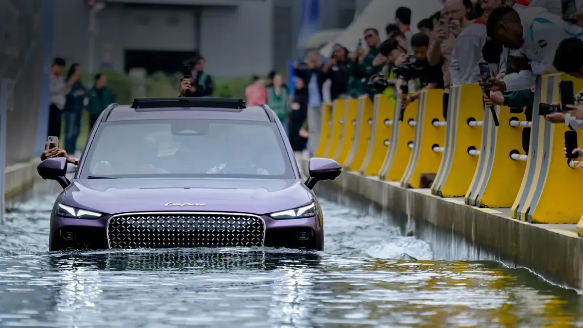 Lepas L8 dirancang untuk menghadapi tantangan musim hujan dengan ketahanan genangan air. (Sumber: Lepas)