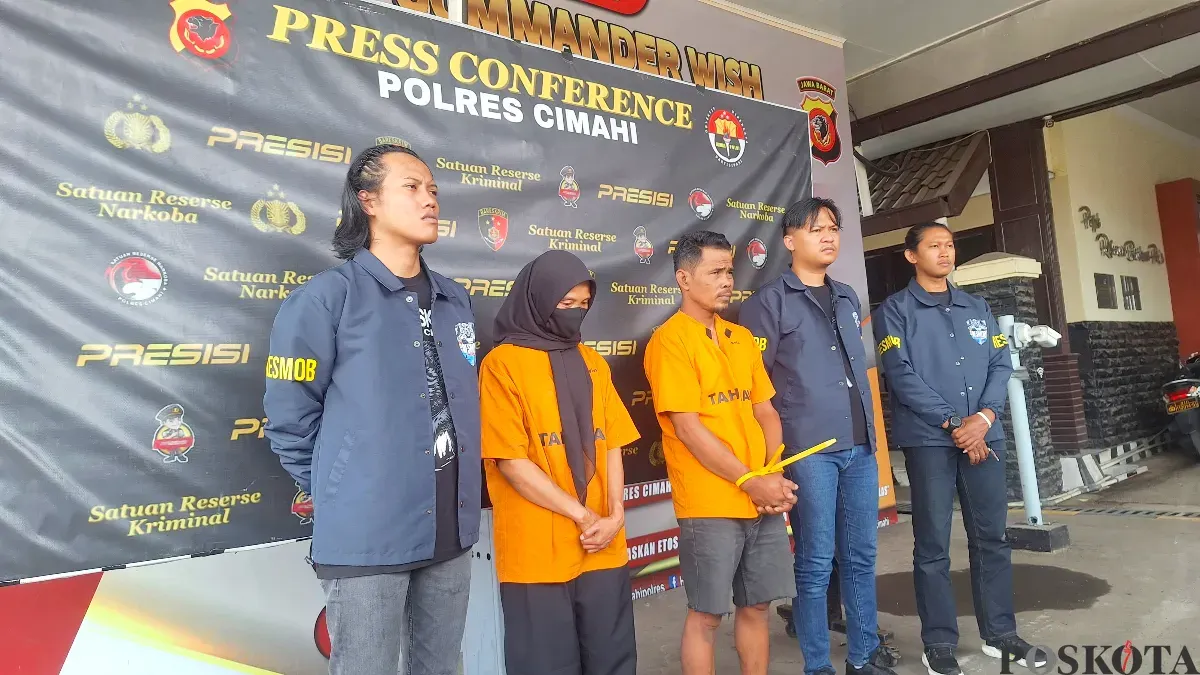 Polres Cimahi melaksanakan gelar perkara kasus pencurian dengan pemberatan, di Mapolres Cimahi, Jalan Amir Machmud, Selasa 30 Desember 2025. (Sumber: Poskota/Gatot Poedji Utomo)