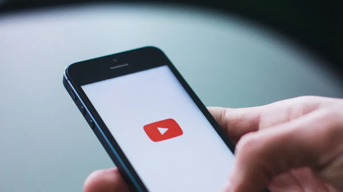 Solusi tidak bisa streaming YouTube di handphone.