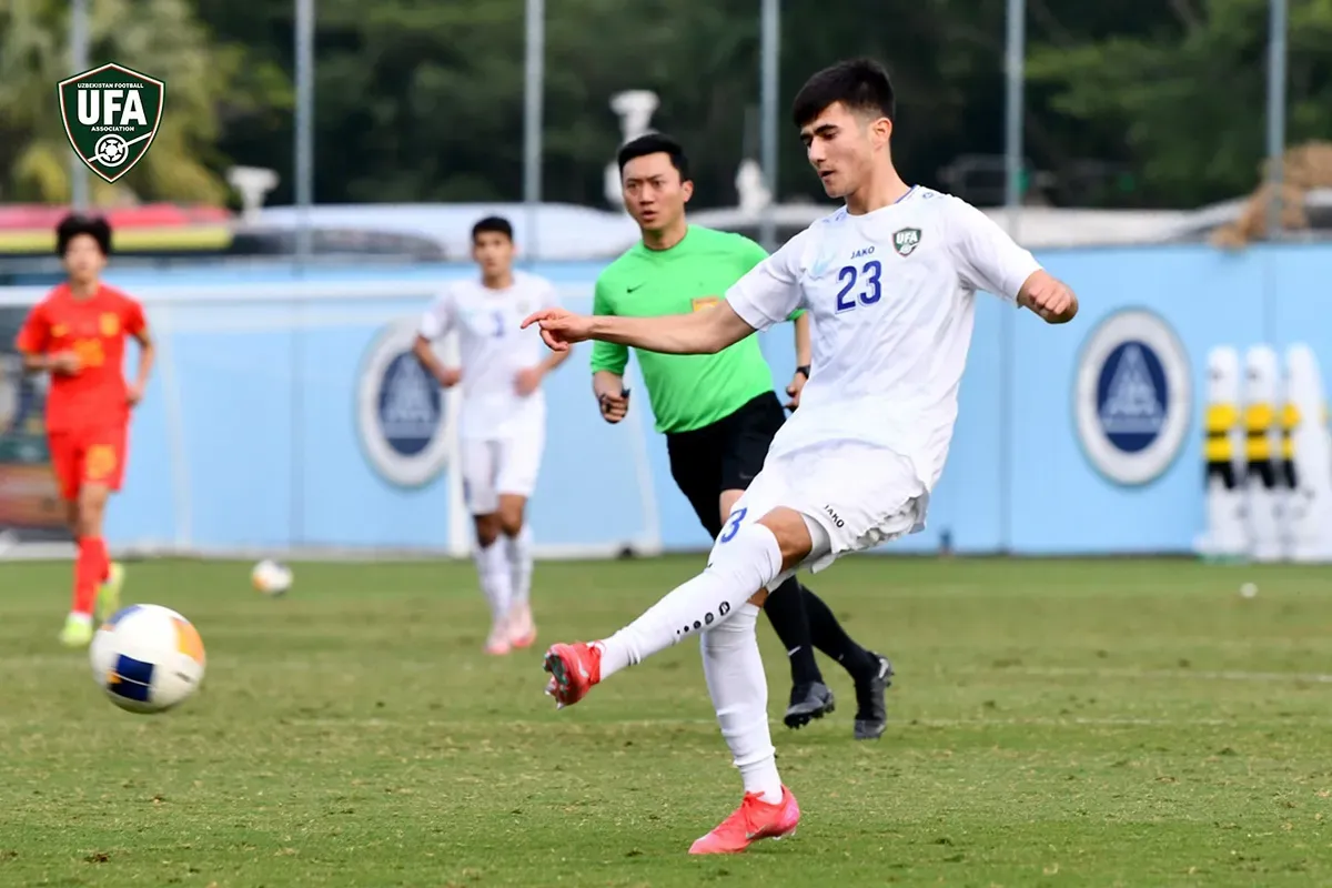 Timnas U20 Uzbekistan berhasil mengalahkan China lewat adu penalti dalam laga uji coba jelang Piala Asia U20 2025. (Sumber: Instagram @uzbekistanfa)