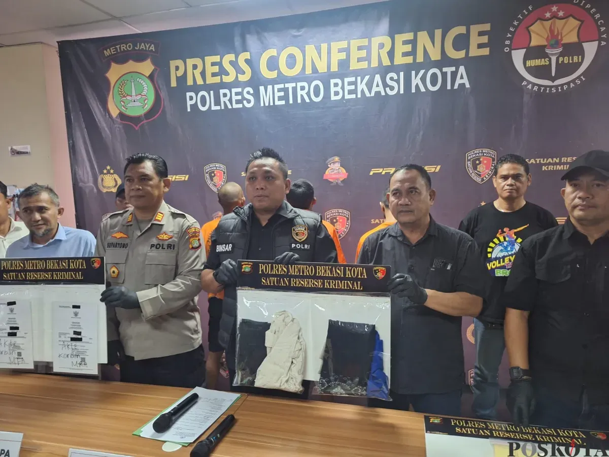 Polres Metro Bekasi Kota, ungkap kasus pencabulan guru ngaji di Jatiasih, Selasa, 4 Februari 2025. (Sumber: Poskota/Ihsan Fahmi)