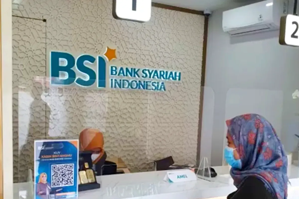 Tabel simulasi angsuran, syarat dan cara mudah pengajuan pinjaman KUR BSI 2025. (Sumber: BSI)