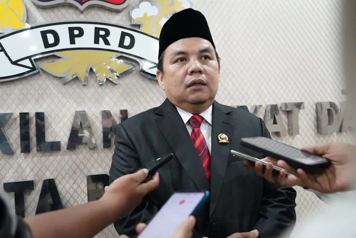 Ketua DPRD Kota Bogor, Adityawarman Adil. (Sumber: Dok. Humas Protokol dan Publikasi Sekretariat DPRD Kota Bogor)
