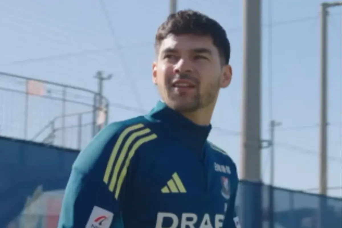 Pemain Timnas Indonesia, Sandy Walsh saat mengikuti sesi latihan Yokohama Marinos secara perdana. (Sumber: Instagram/@yokohamaf.marinos)