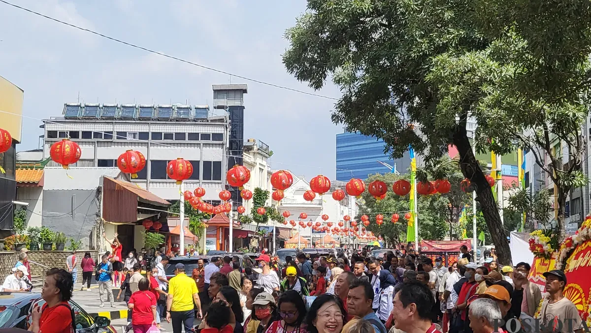 Sejumlah tokoh menghadiri perayaan cap go meh di Pancoran China Town, Glodok, Tamansari, Jakarta Barat, Rabu, 12 Februari 2025. (Sumber: Poskota/Pandi Ramedhan)