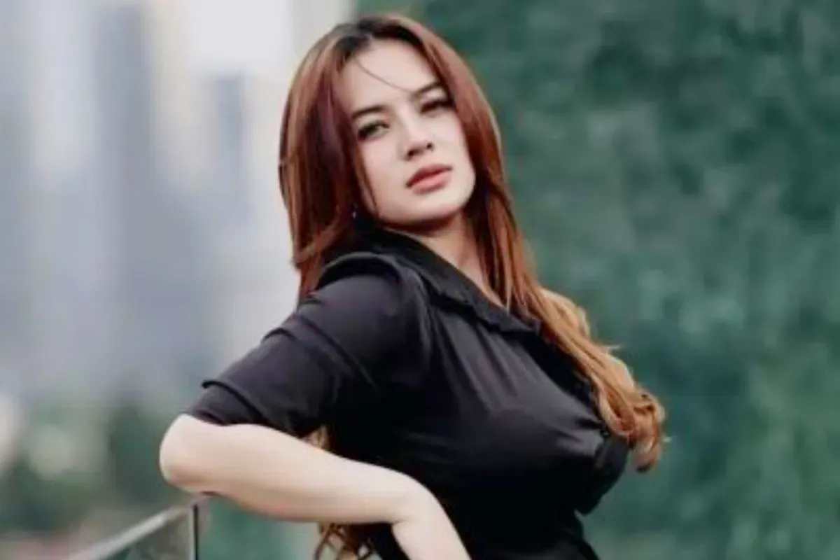 Potret Iqlima Kim, perempuan ditengah konflik Hotman Paris dan Arif Razman. (Sumber: X/@ramal)