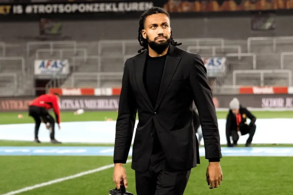 Potret Jairo Riedewald yang dikabarkan segera lakukan sumpah Warga Negara Indonesia (WNI). (Sumber: Instagram/ @royal_antwerp_fc)