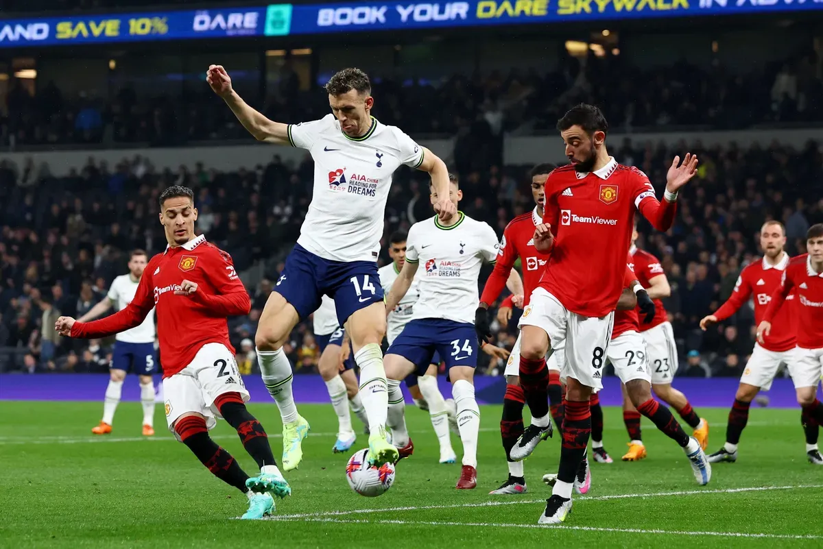 cek jadwal lengkap pertandingan dan info live streaming resmi Tottenham Hotspur vs Man United. (Sumber: X/ tobbie_seifawa)