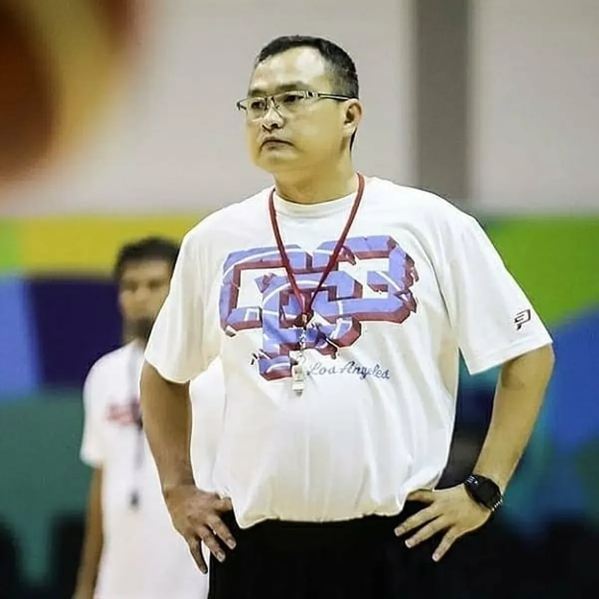 Pelatih Timnas Basket Indonesia, Johannis Winar. (Sumber: IG: @mainbasket)