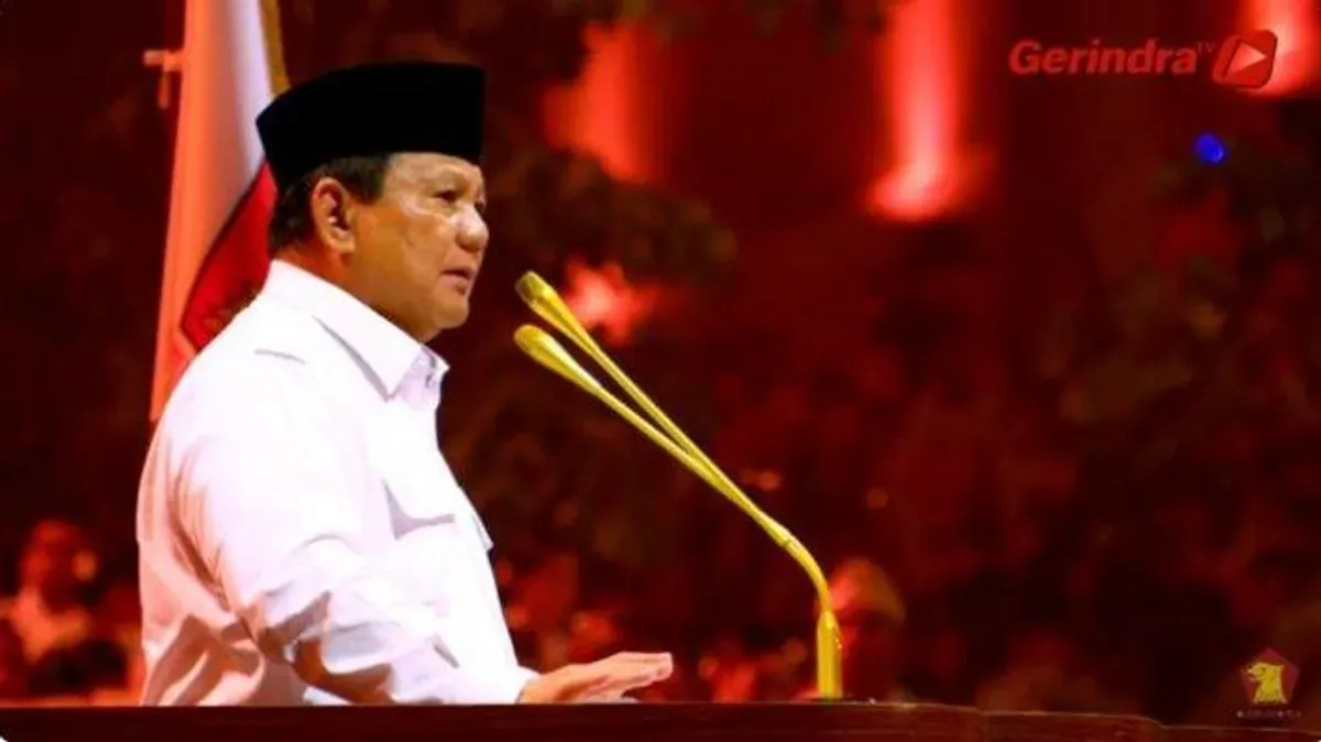 Presiden Prabowo Subianto berpidato di HUT Gerindra 2025, ucapannya menuai beragam tanggapan dari publik. (Sumber: YouTube/Partai Gerindra)