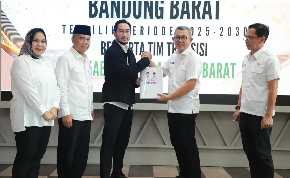 Ritchie Ismail atau yang lebih dikenal sebagai Jeje Govinda, sukses meraih posisi sebagai Bupati Bandung Barat bersama pasangannya, Asep Ismail, dengan total suara sebanyak 341.225. (Sumber: Instagram Ritchie Ismail)