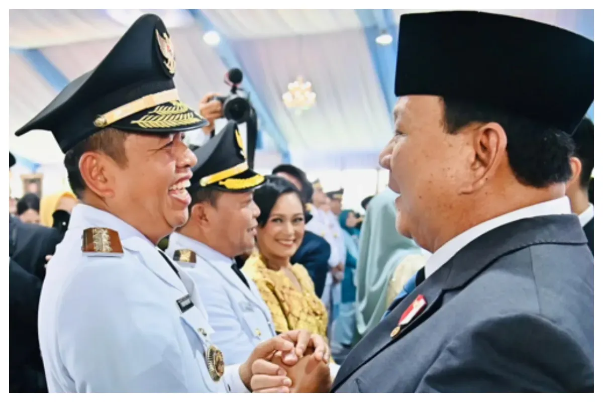 Gubernur Jawa Barat Dedi Mulyadi setelah dilantik Presiden Prabowo langsung bekerja di hari pertama. (Sumber: Instagram/@dedimulyadi71)