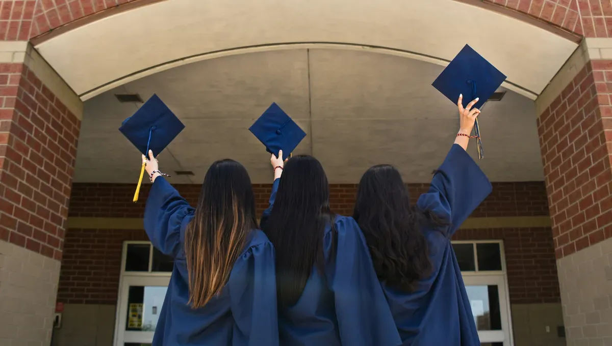 Resmi Dibuka, Simak Cara Daftar KIP Kuliah 2025 untuk Dapatkan Bantuan Total Rp1,4 Juta (Sumber: Unsplash/Leon Wu)