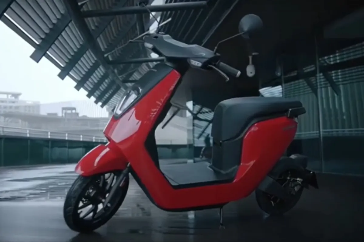 Tampilan motor listrik Honda U-Go. (Sumber: Tangkap Layar YouTube/Electric Vehicle Channel)