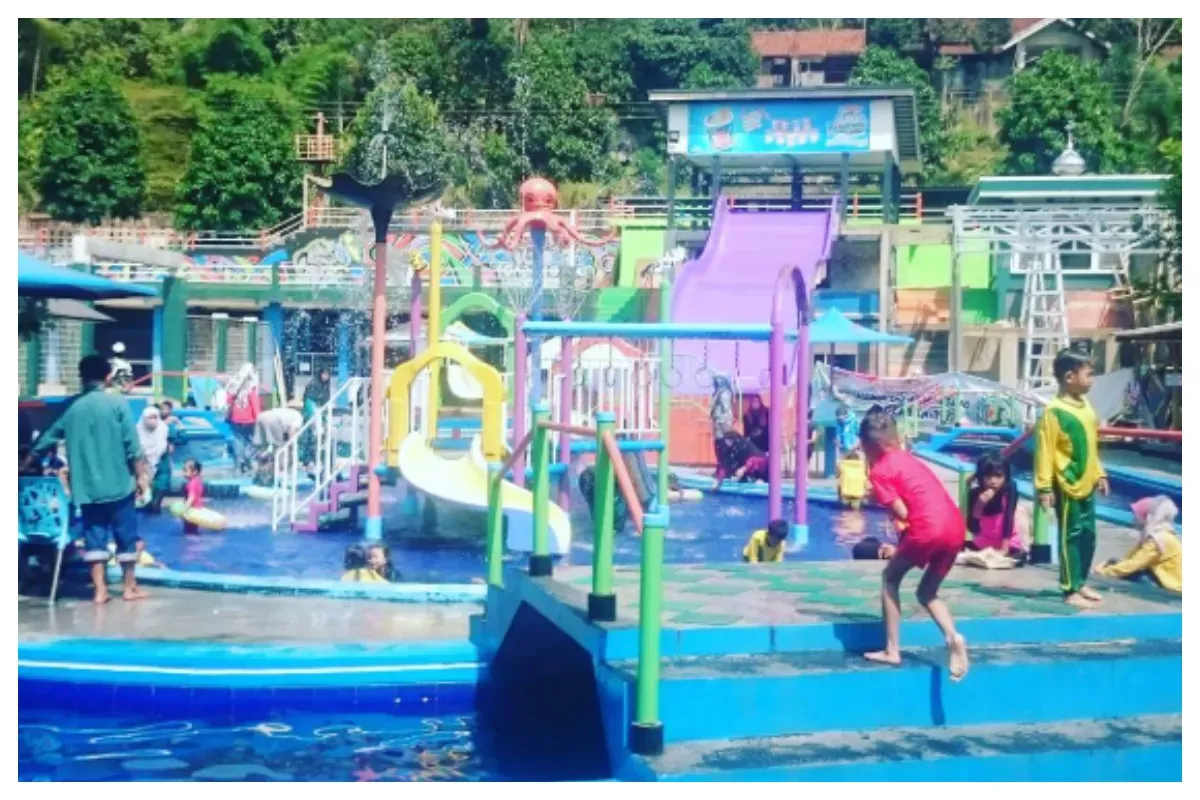 Wisata air Gajah Depa Waterpark yang populer di Sumedang (Sumber: Instagram/@wa_gajahdepa)