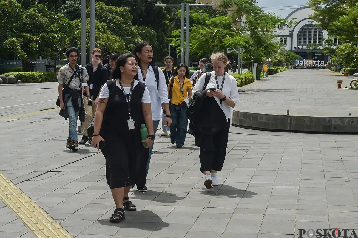 Sejumlah bangunan tua peninggalan sejarah yang masih berdiri kokoh sekaligus sebagai heritage yang kerap dikunjungi wisatawan lokal maupun mancanegara di kawasan Kota Tua, Jakarta, Rabu, 8 Januari 2025. (Sumber: Poskoata/ Bilal Nugraha Ginanjar)