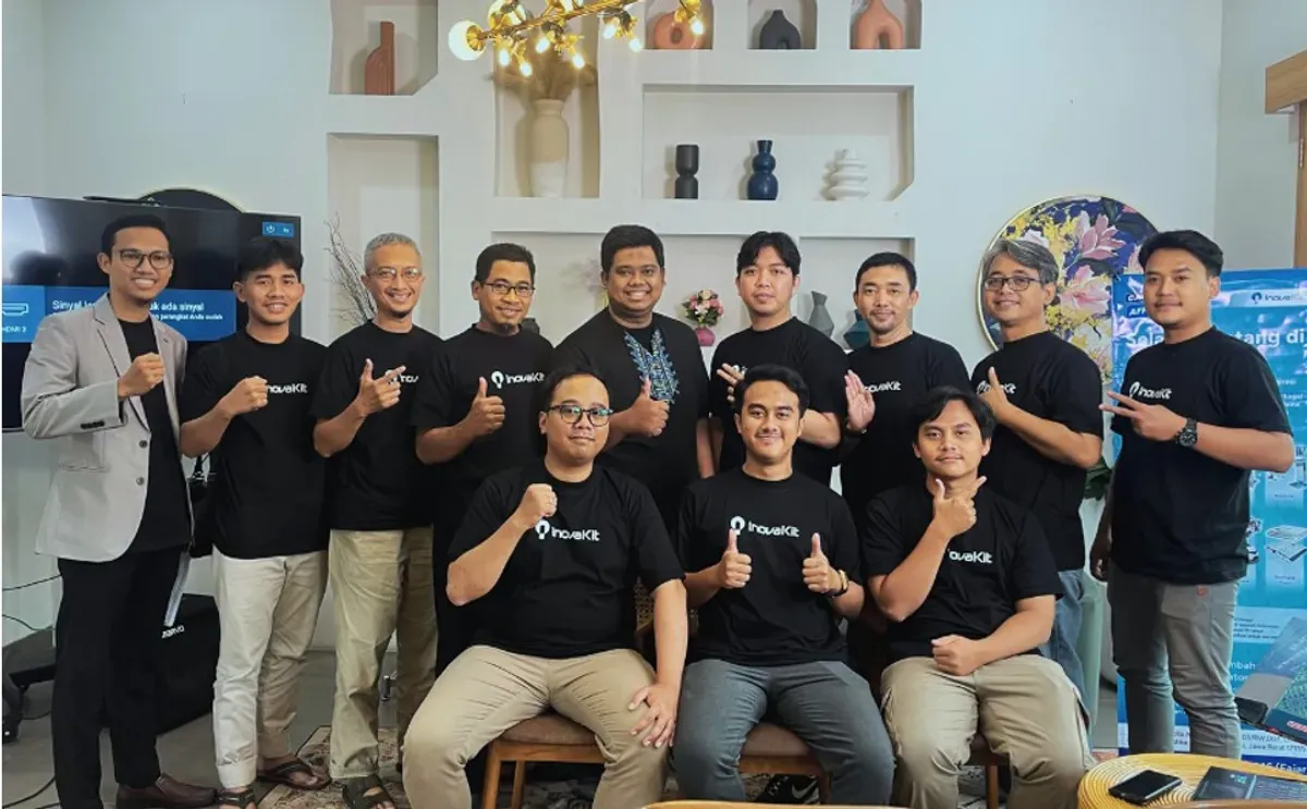 Tim InovaKit dalam acara soft launching InovaKit digelar di Selasar Timur Kitchen & Coffee, Bekasi Timur, 7 Desember 2024. (Sumber: Dok. Pribadi)