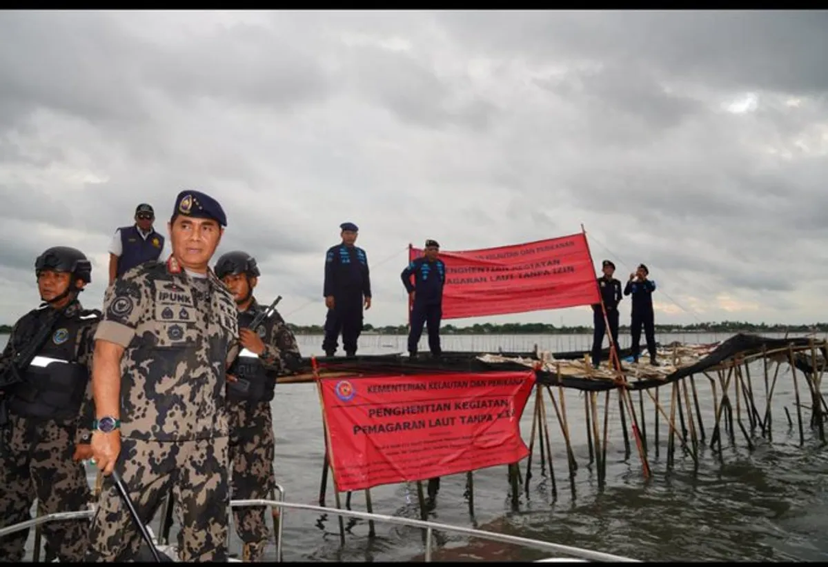 Penemuan pagar laut sepanjang lebih dari 30 kilometer di perairan Kabupaten Tangerang, Banten. (Sumber: X/@ditjenpsdkp)