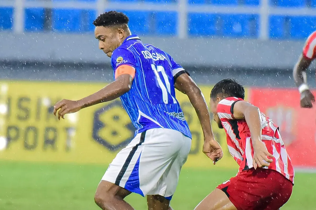 PT LIB memutuskan laga Deltras FC vs Persibo Bojonegoro harus dilanjutkan dan menganulir gol Persibo yang dicetak Amir Hamzah. (Sumber: Instagram @persibo.bojonegoro)