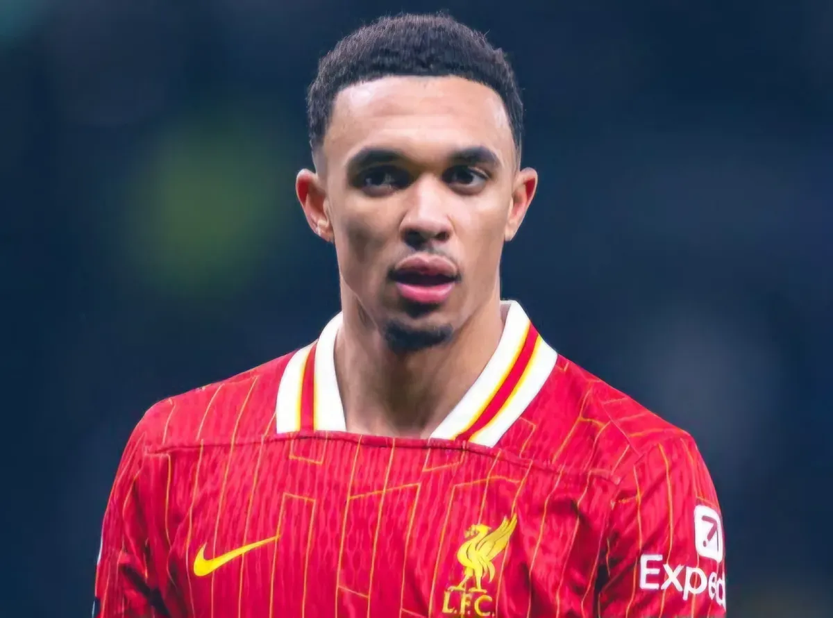 Liverpool mencari pemain pengganti jika Trent Alexander-Arnold memutuskan hengkang dari Anfield. (Sumber: X/ Fabrizio Romano)