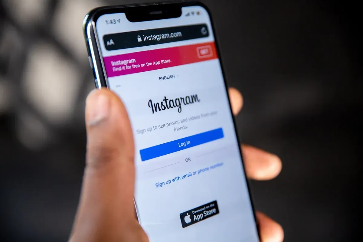 Ilustrasi mengaktifkan fitur autentikasi dua faktor di Instagram. (Sumber: Pixabay)