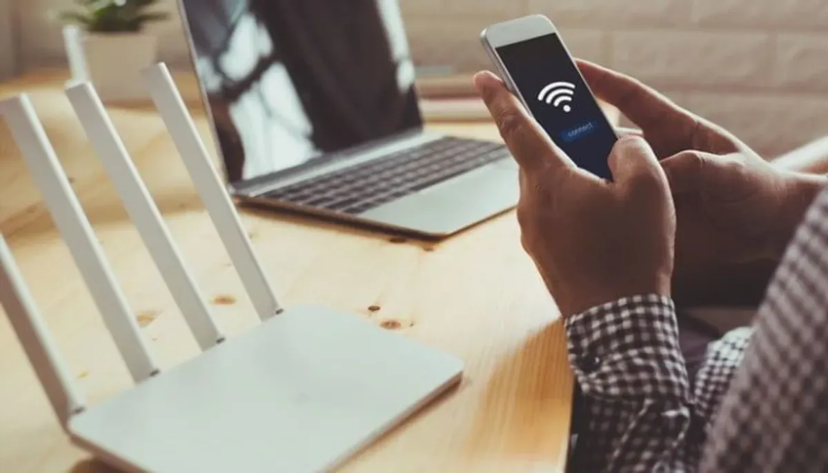 Tidak perlu dalam menggunakan WiFi Publik di Hp Anda. (Sumber: Pinterest/digitaltrends)