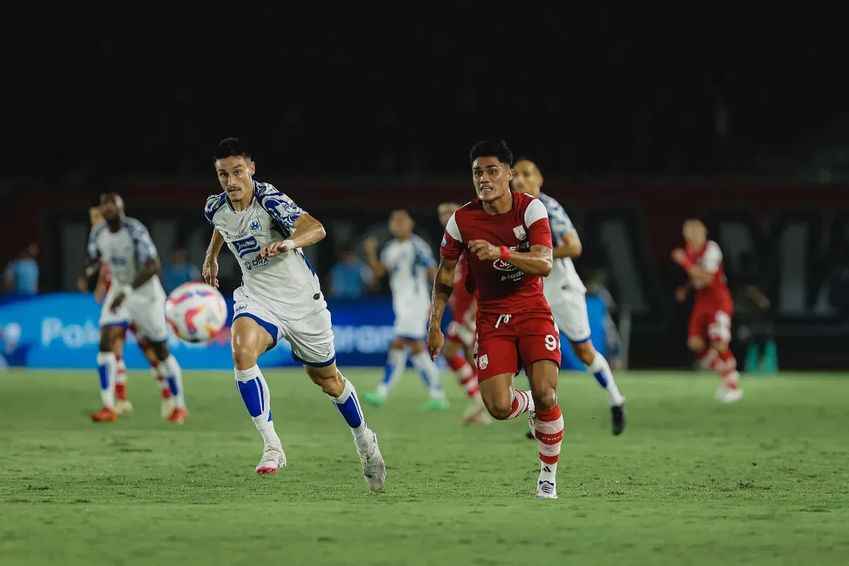 Pertemuan pertama PSIS Semarang dengan Persis Solo di Liga 1 2024-25. (Foto: persissolo.id)