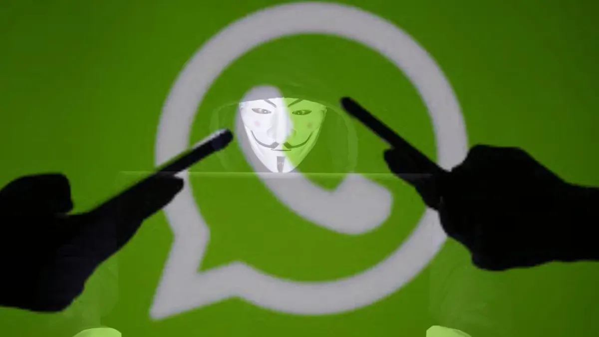 Ilustrasi WhatsApp disadap hacker. (Sumber: Poskota/Fani Ferdiansyah)