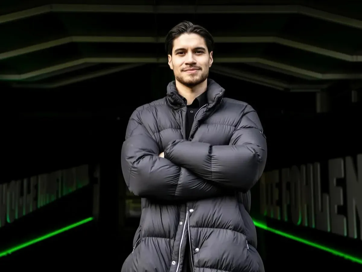 Kevin Diks merasa sangat senang dan bersemangat karena kepindahannya ke Gladbach resmi terealisasi. (Sumber: Tangkapan layar/Instagram @borussia)