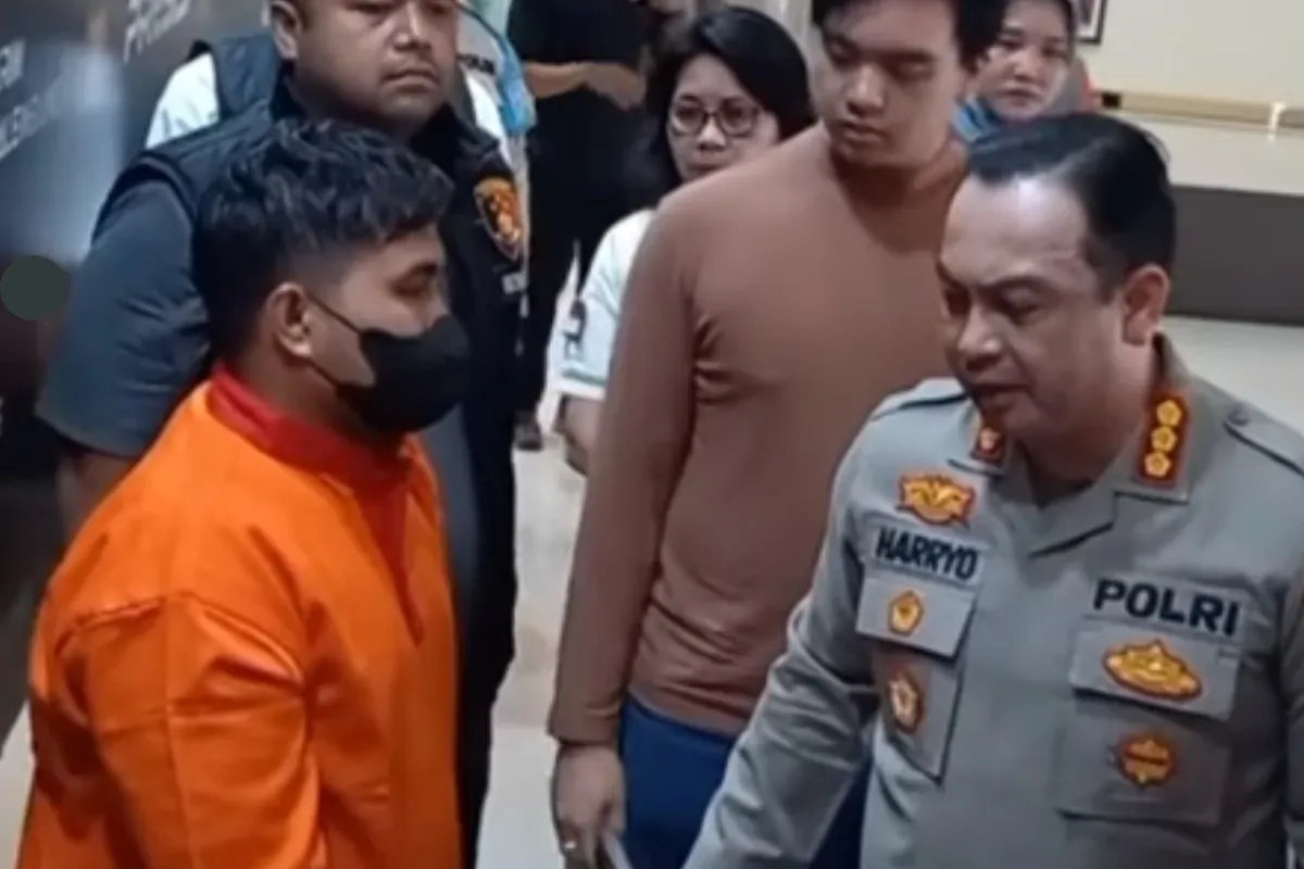 Seorang suami di Palembang ditangkap polisi seusai diduga menelantarkan dan sekap istrinya hingga tewas. (Sumber: Tangkap Layar Instagram/@rumpi_gosip)