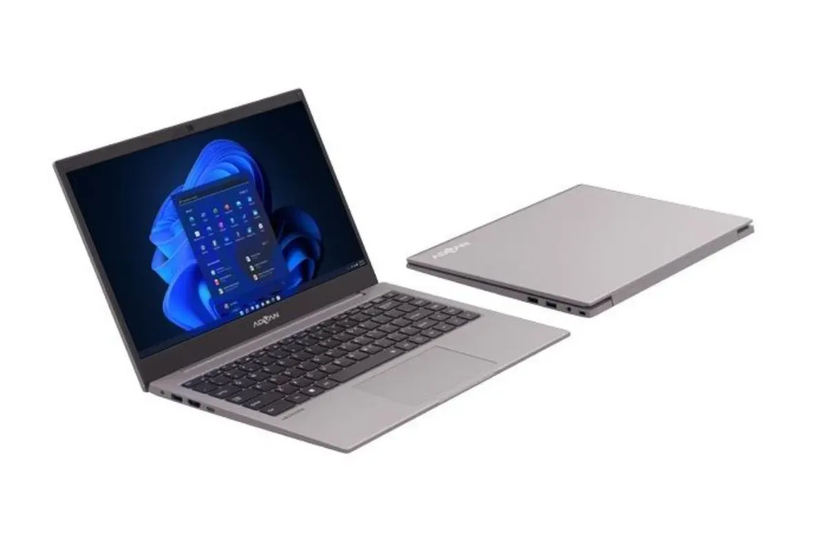 Laptop ADVAN Soulmate Plus (Sumber: Pinterest)