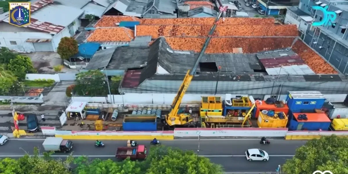 Pekerjaan proyek JSDP di Jakarta. (Sumber: Instagram/@dkijakarta)