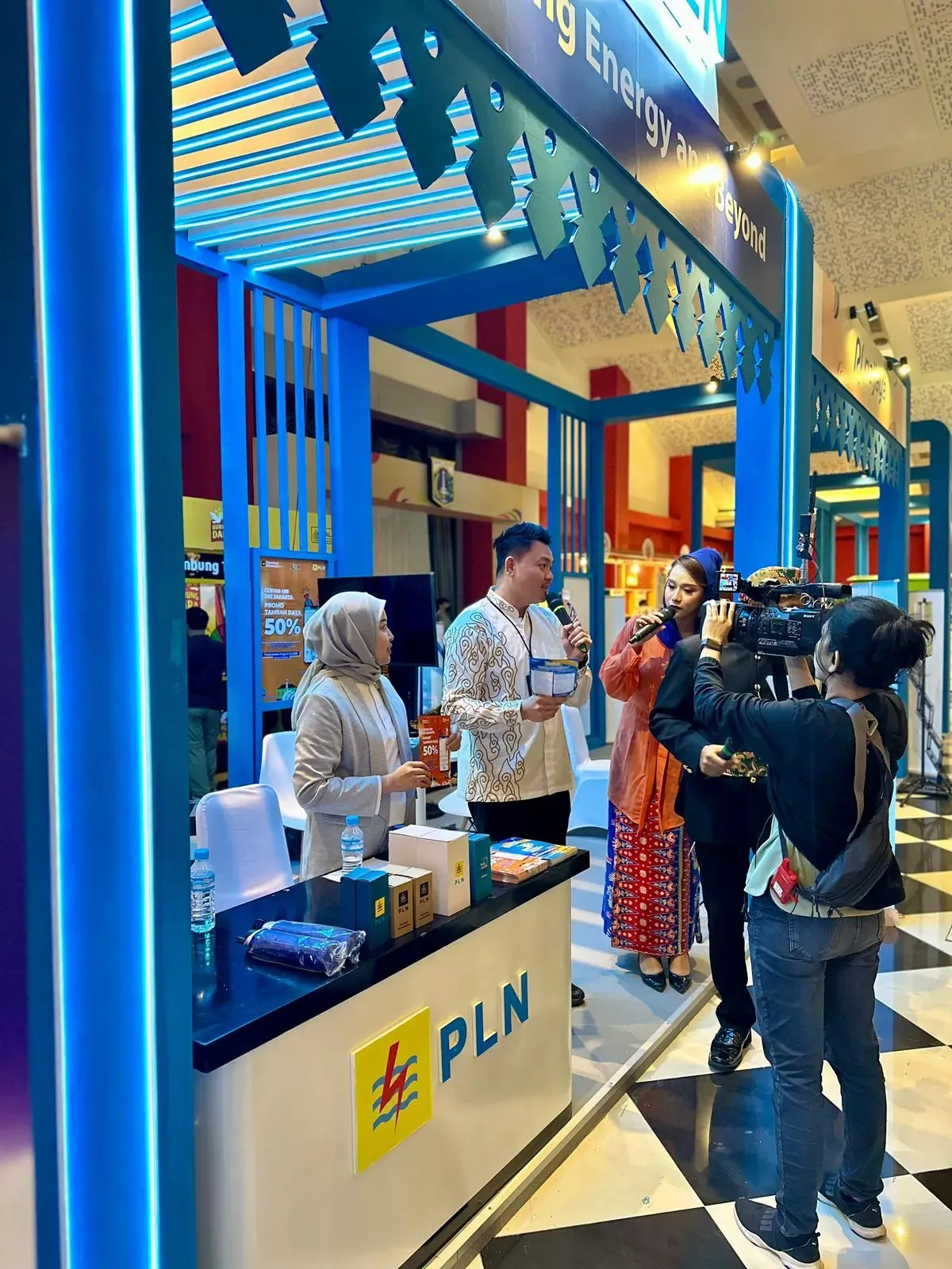 PLN UID Jakarta Raya memastikan siaga 24 jam kelistrikan di Jakarta Fair Kemayoran 2025. (Sumber: Dok. PLN UID Jakarta Raya)