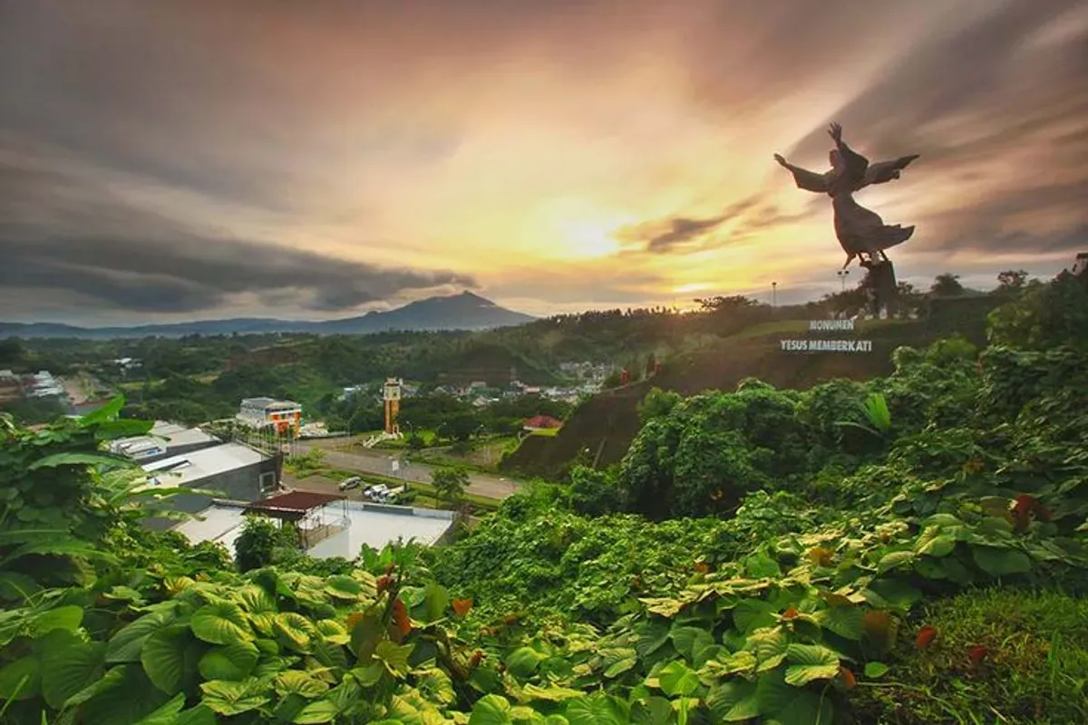 Minahasa Bukan yang Terkaya, Simak Daftar Kota Sultan Sulawesi Utara (Sumber: Pinterest)