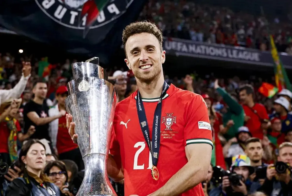Penyerang andalan Liverpool dan Timnas Portugal, Diogo Jota dikabarkan meninggal dunia. (Sumber: Instagram/@diogoj_18)
