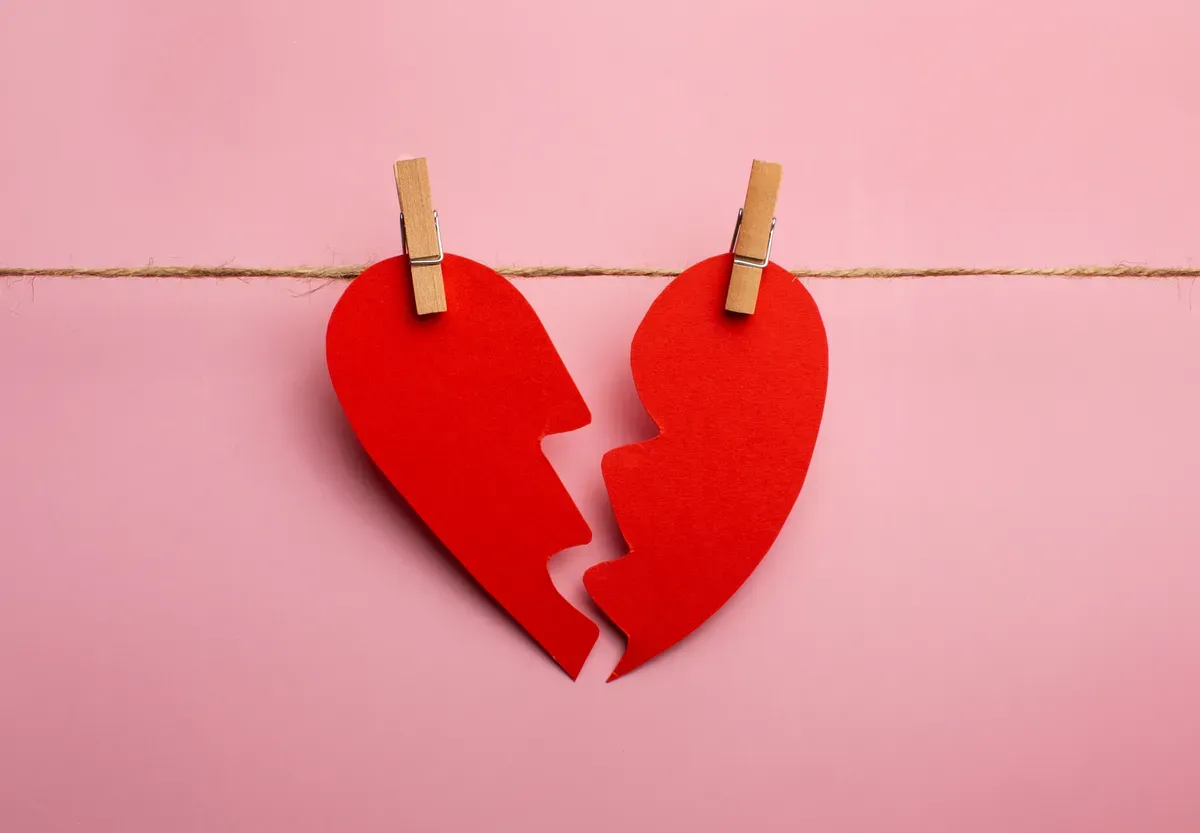 Tips aman saat menjalin hubungan lewat dating apps. (Sumber: Freepik)
