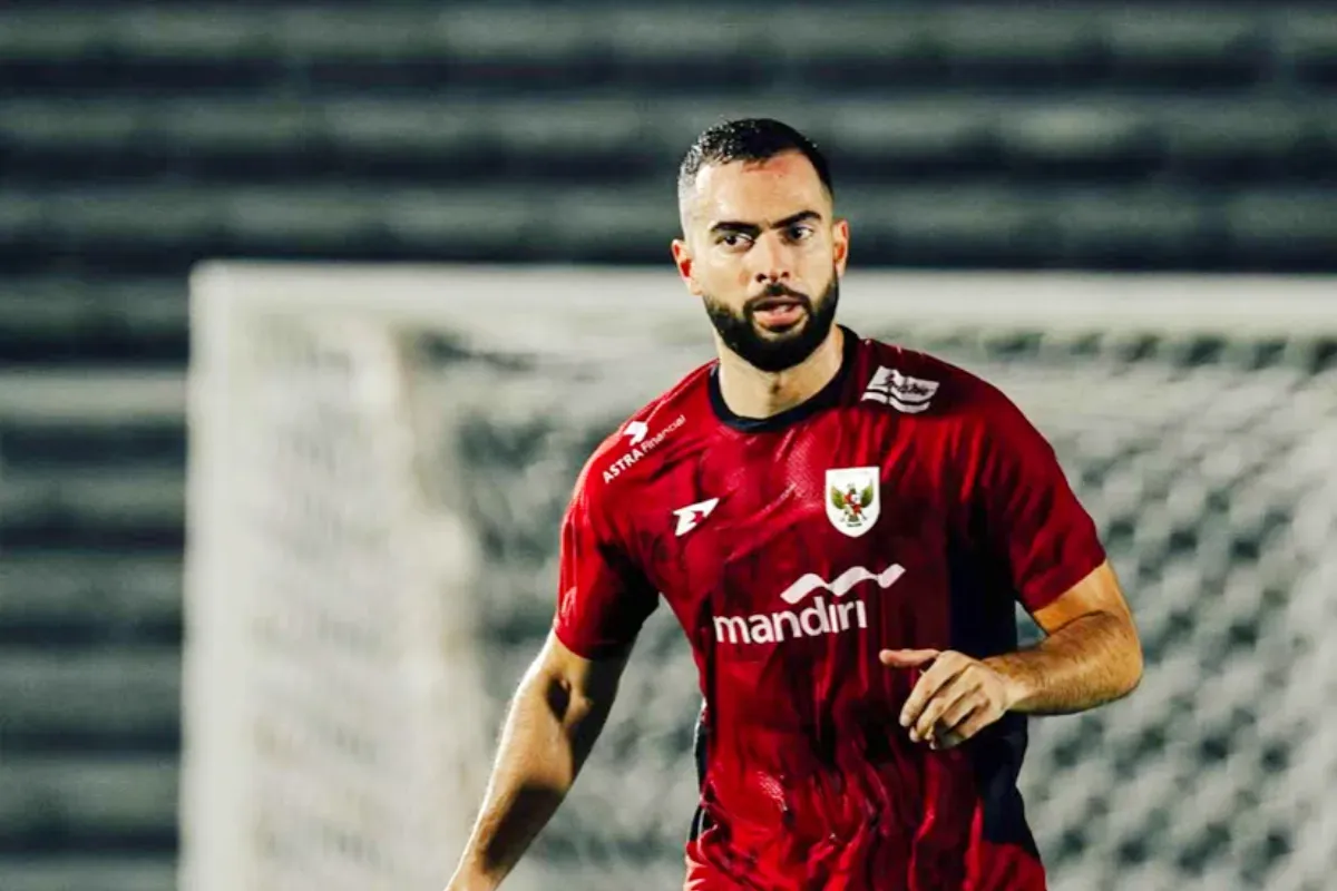 Potret Jordi Amat yang mengungkapkan alasan mengapa memilih Persija Jakarta. (Sumber: Instagram/@jordiamat5)