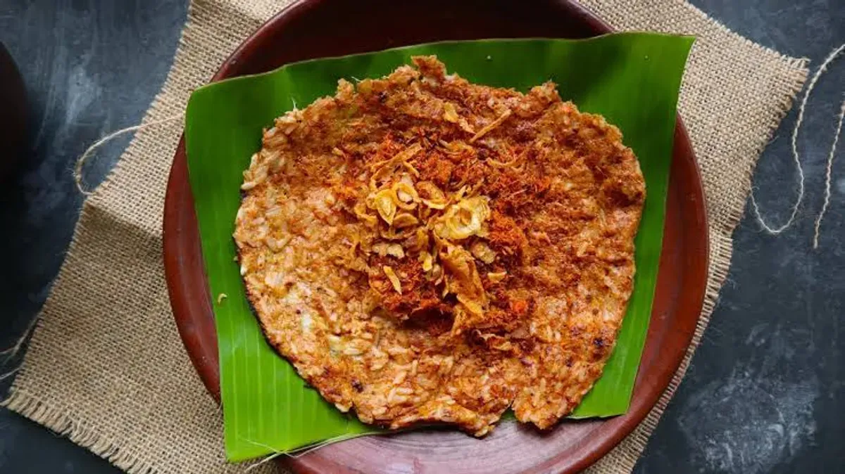 Kuliner khas Betawi, kerak telor. (Sumber: X/@piyopikavet)