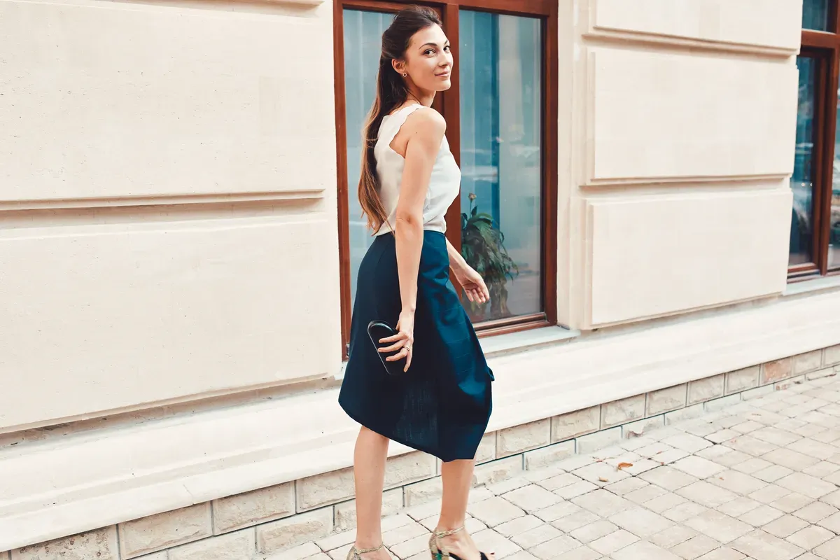 Tips fashion untuk orang kurus. (Sumber: Freepik/ArthurHidden)