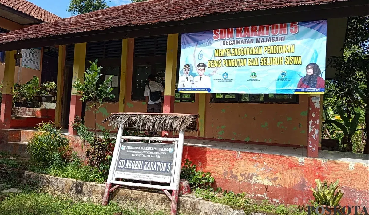 Situasi di SDN Karaton 5 Kecamatan Majasari, Pandeglang, yang sepi dari aktivitas pendaftaran siswa baru. (Sumber: POSKOTA | Foto: Samsul Fatoni)