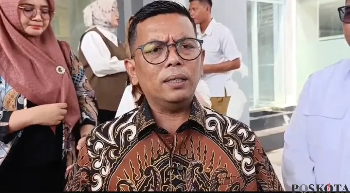 Gubernur Banten tinjau lokasi rehabilitasi gedung bangunan Sekolah Rakyat di BLKI, Kecamatan Serpong Utara, Kota Tangsel pada Senin, 7 Juli 2025. (Sumber: Poskota/Primayanti Juli Kumala Manalu)